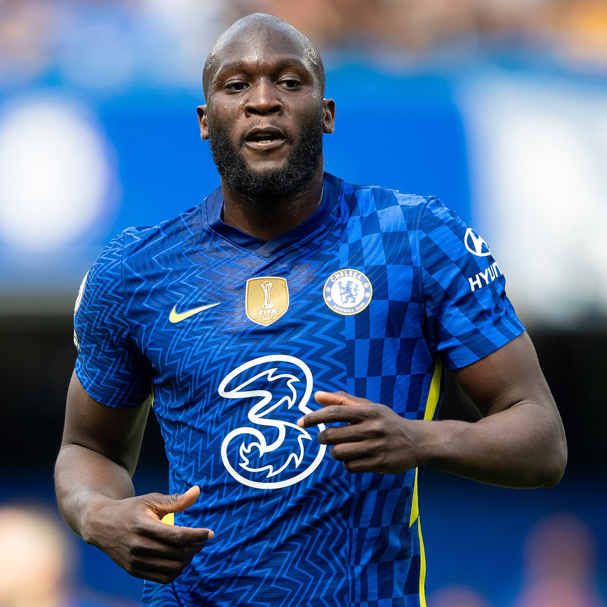 ChelseaFC's tweet photo. Romelu Lukaku has completed a season-long loan move to A.S. Roma. ✍️