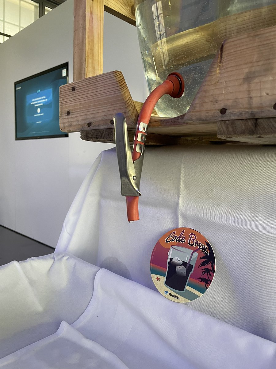 Freshjobs tweet media