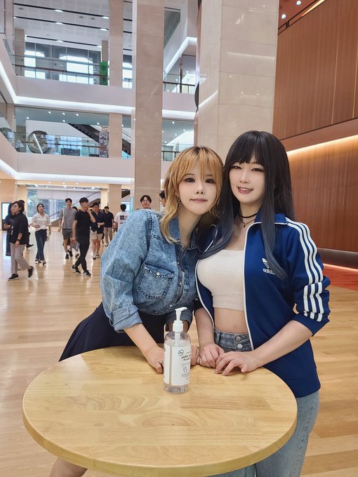 Twitterのコスプレ画像33