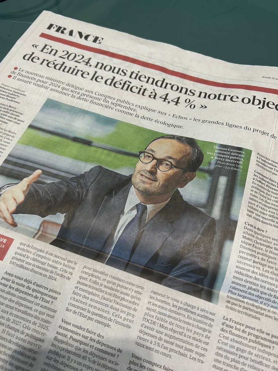 T_Cazenave's tweet photo. Le budget 2024 sera tourné vers l’avenir ! 

1️⃣ financement historique de la transition écologique
2️⃣ investissement massif dans nos services publics, garants de l'unité nationale
3️⃣baisse du déficit public grâce à des économies 

@LesEchos https://t.co/SJ5pci9kbF