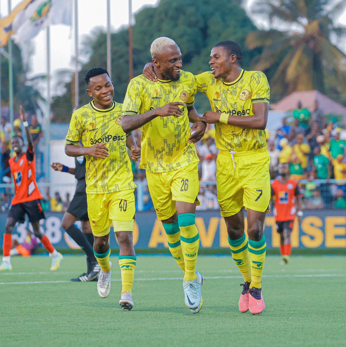 thisistemidayo's tweet photo. During the last 6 competitive matches played by Young Africans, they managed to score a total of 19 goals. Among these goals, 8 distinct players contributed as goal scorers.๐ฅถ #YNGSC https://t.co/xSKo2ZhJC4