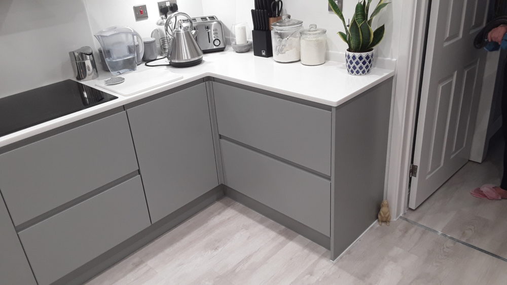 DisInterior's tweet image. We returned to get some more photos of this beautiful kitchen fit in Dovercourt. 
💪👌We design kitchens that make the most of the available space in every cupboard. Our clever solutions will help you maximise every inch 
of storage space. #colchester #kitcheninstallation