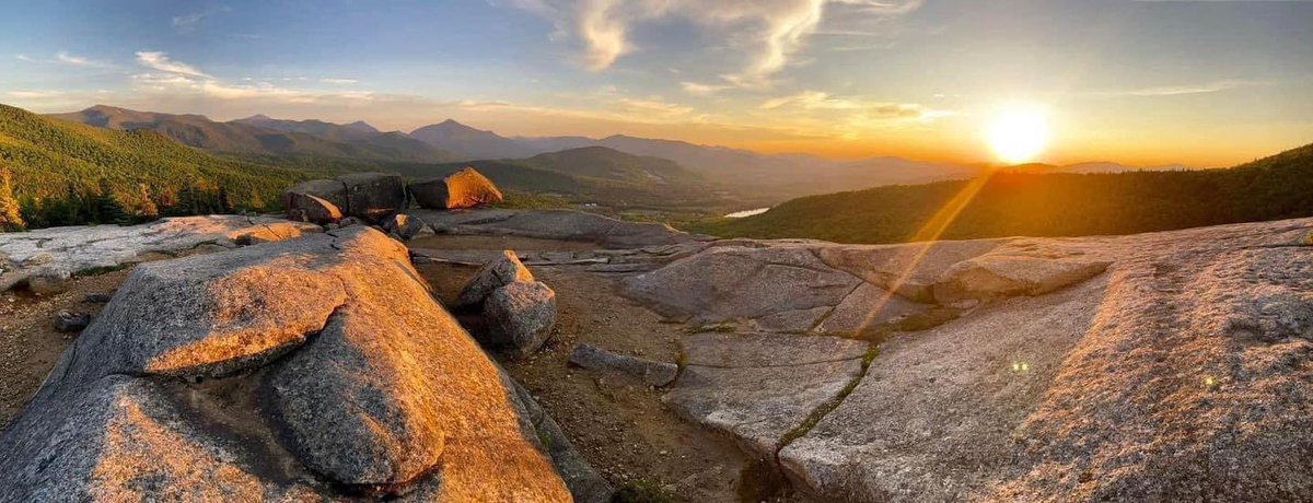 Good morning, #Adirondacks!
📍 The summit of Pitchoff
📷 Fran Christian Armitage