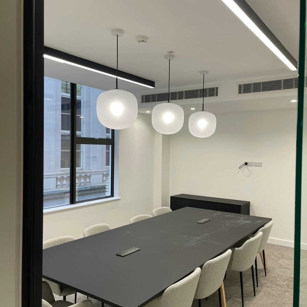 Zero_electrical's tweet image. A recently completed office fit out for a new client in the City of London. Relocation of existing lighting and floor boxes. Installation of new floor boxes, media walls and kitchen breakout area. New data network including comms cabinet, data racks and patch panels.