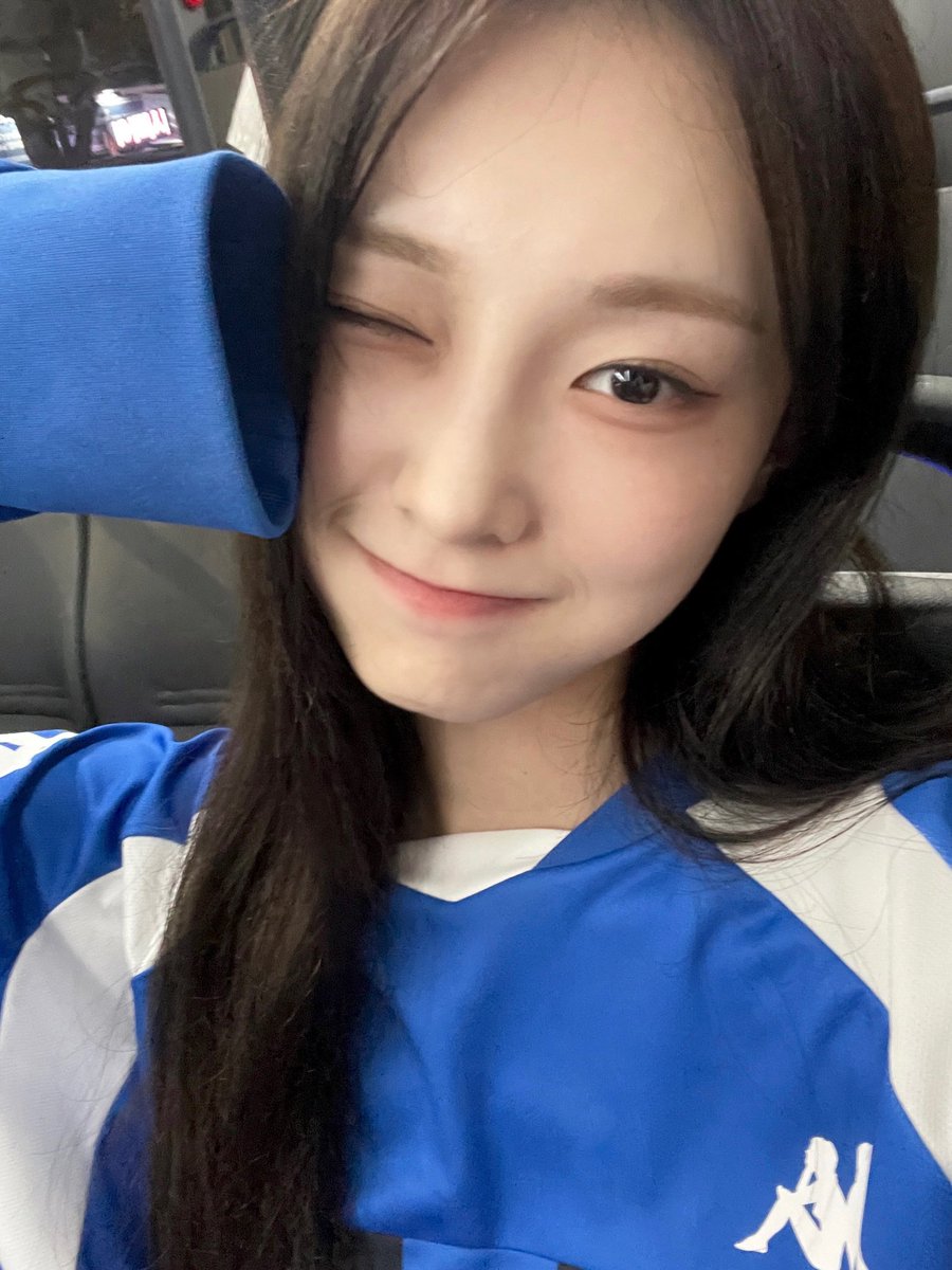 iMe_Dreamnote's tweet image. 윙크 폭탄 🩵🩵🩵😘😉😘 

#드림노트 #DreamNote #라라 #Lara