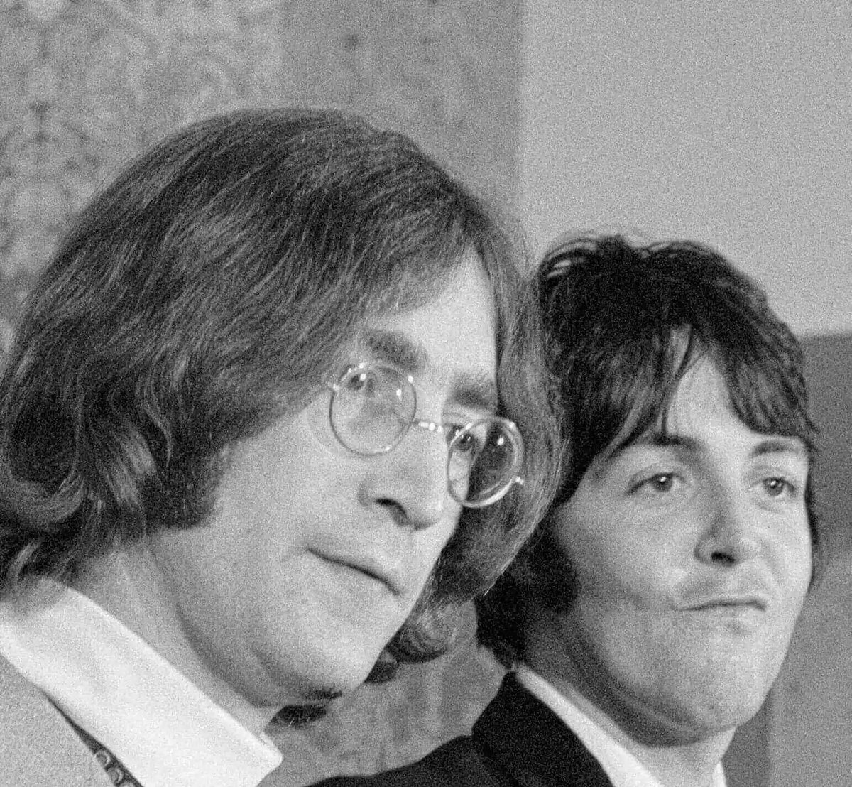 John Lennon Paul McCartney 1968
The #Beatles