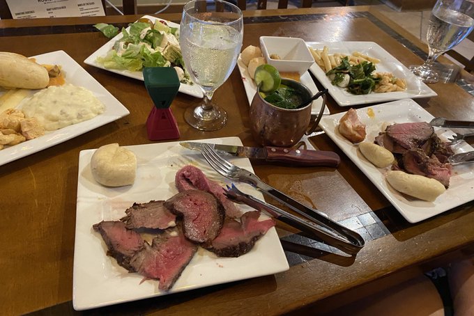 Rose petals were falling on me as I walked in for all the gifts this wonderful girly got me &amp; it honestly<a href="/tag/fridaythe13th"class="tags"><span>#fridaythe13th</span></a><a href="/tag/jasonvoorhees"class="tags"><span>#jasonvoorhees</span></a>