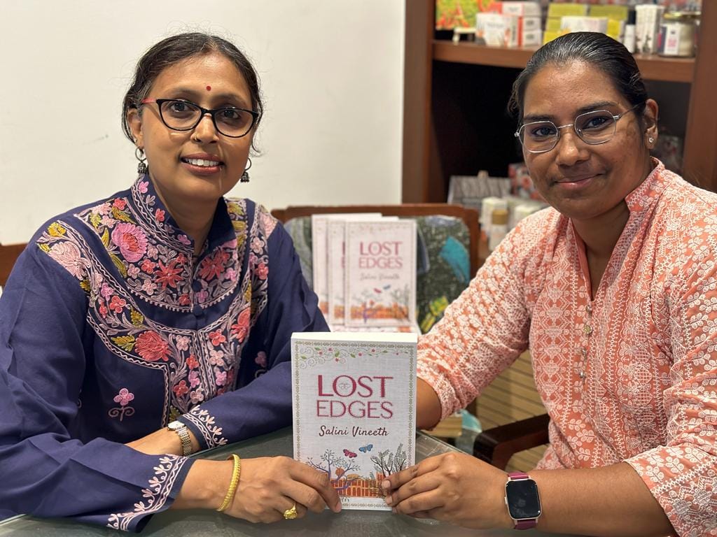 salini_vineeth's tweet photo. What a privilege it was to meet a fellow writer and avid reader, Sudha Subramanian at @AttaGalatta! Sudha read Lost Edges and invited me to interview. It will be out tomorrow on her Instagram page. Thanks, Sudha. @Sudhasubraman
#LostEdges #WritingCommunity #booktalk #writers https://t.co/ZJHe9C2yPz