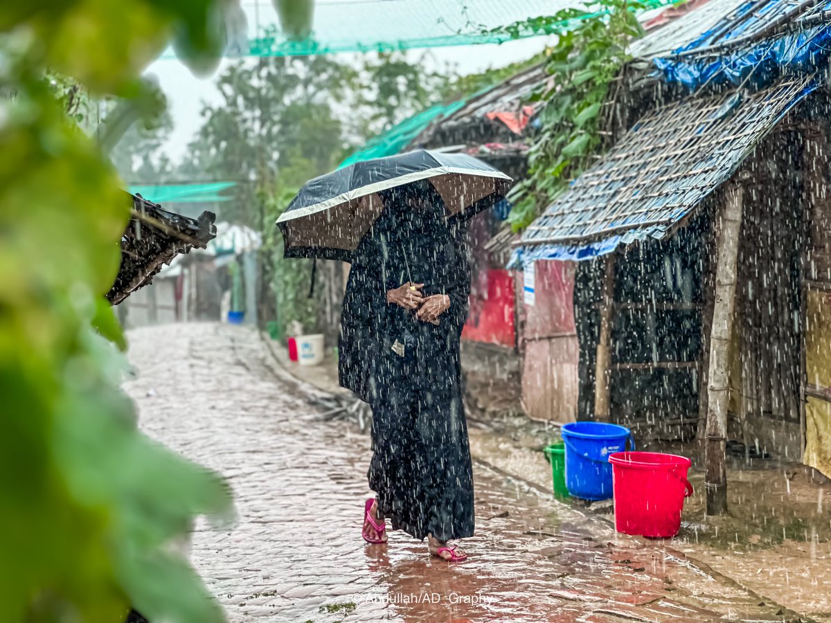 Abdulla_AH7's tweet photo. A rainy day in the world largest refugee camp~
#rainyday #rohingyacamp #rohingyarefugee #dailylife #rohingyCrisis #rohingyadocumentary https://t.co/C8u3u8EyLI