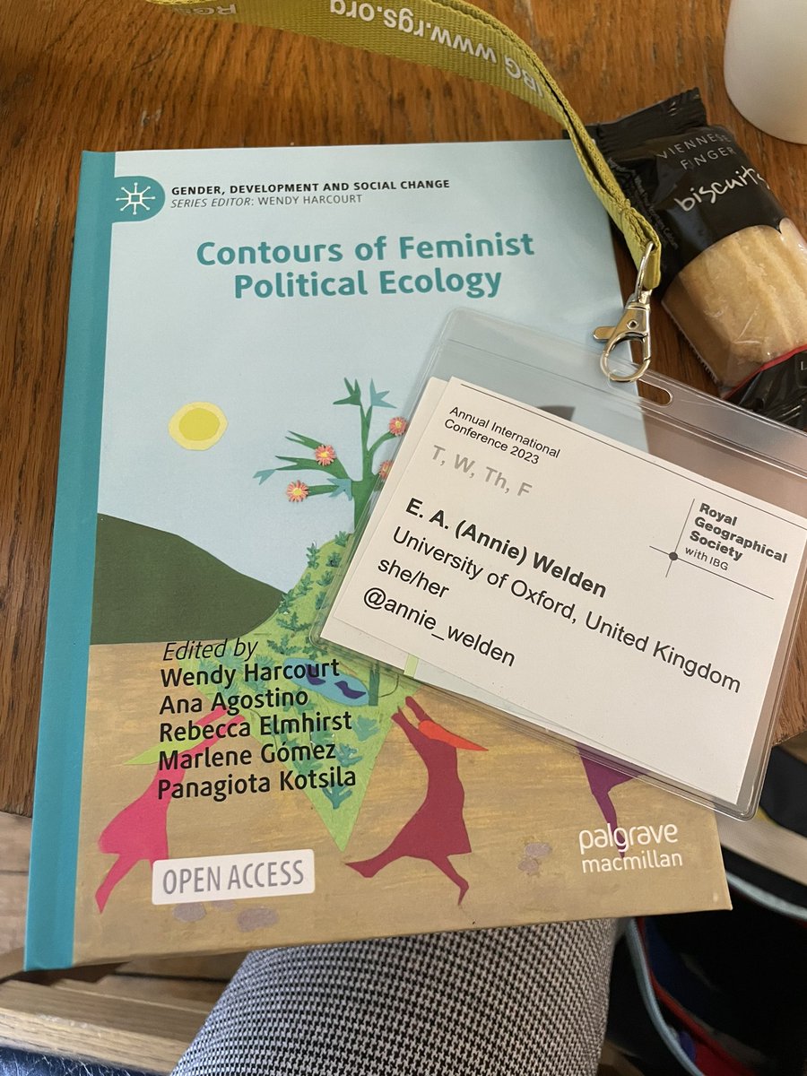 Brilliant day yesterday at #RGS2023, complete with a thoughtful plenary, free FPE books from a generative panel of authors, & a strong finish with @RGSAnimals panel of case study perspectives from #AnimalGeography. Let’s do it over again today!