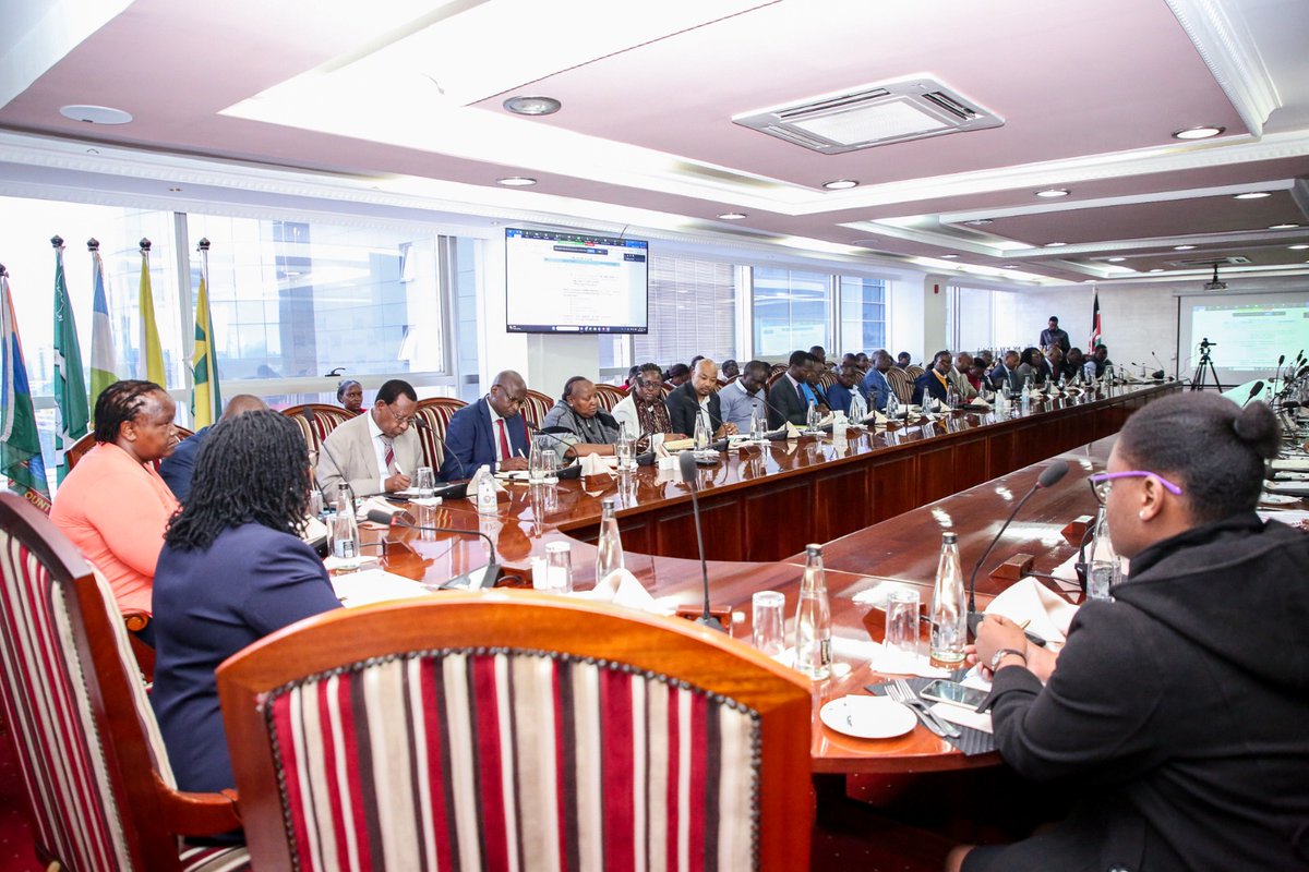 KenyaGovernors's tweet image. #DevolutionConference2023 planning committee close-out meeting to celebrate the success of the conference, receive feedback from partners and stakeholders on what worked and areas of improvement as well as receive the communique for dispatch to all implementing agencies.