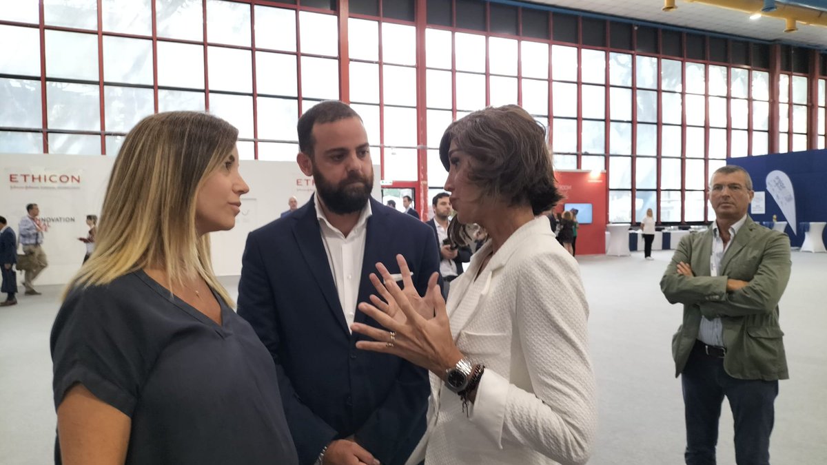 mostraoltremare's tweet photo. 3100persone da 150paesi per #IFSO2023 alla @mostraoltremare. 3 giorni di incontri e seminari su disturbi del #metabolismo e obesità. la Mostra si conferma a #Napoli la sede ideale per congressi nazionali e internazionali. Grazie alla ministra @BerniniAM per il prezioso intervento https://t.co/Z0oRFdnOfI