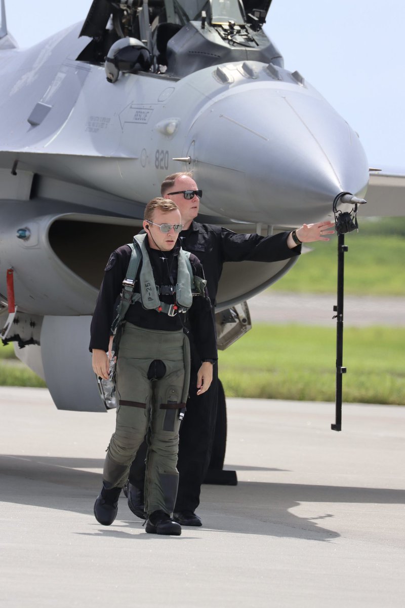 anjun2015's tweet image. 松島航空祭2023

PACAF F-16 Demonstration Team
バンタムさん

#PACAFViperDemo 
#WildWeaselDemo