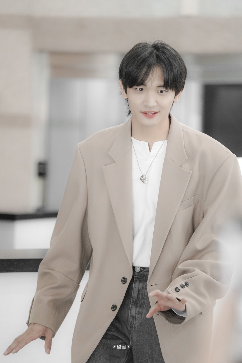 eternityforWON's tweet photo. 230831 아리랑 #루시 #조원상

청순너구리 ⸝⸝◜ㅇ◝⸝⸝ https://t.co/HD4DNS0QFe