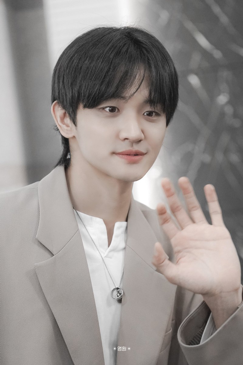 eternityforWON's tweet photo. 230831 아리랑 #루시 #조원상

청순너구리 ⸝⸝◜ㅇ◝⸝⸝ https://t.co/HD4DNS0QFe