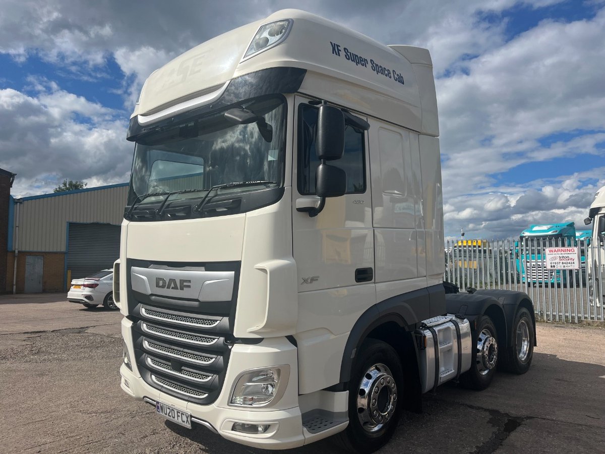 MotusDAF's tweet photo. 📢USED TRUCK OF THE WEEK📢

Used 2020 DAF XF 480 FTG, featuring:
⚙️12 Speed TraXon Gearbox
🛞Alloy Wheels
⛽490L Fuel Tank and more!

Find out more➡️ https://t.co/ERUjodCG88

#UsedTruckOfTheWeek #UsedDAF #DAFXF #DAFForSale #MotusDAF #DAFTrucks #MotusCommercials https://t.co/HG9eFEMaXe