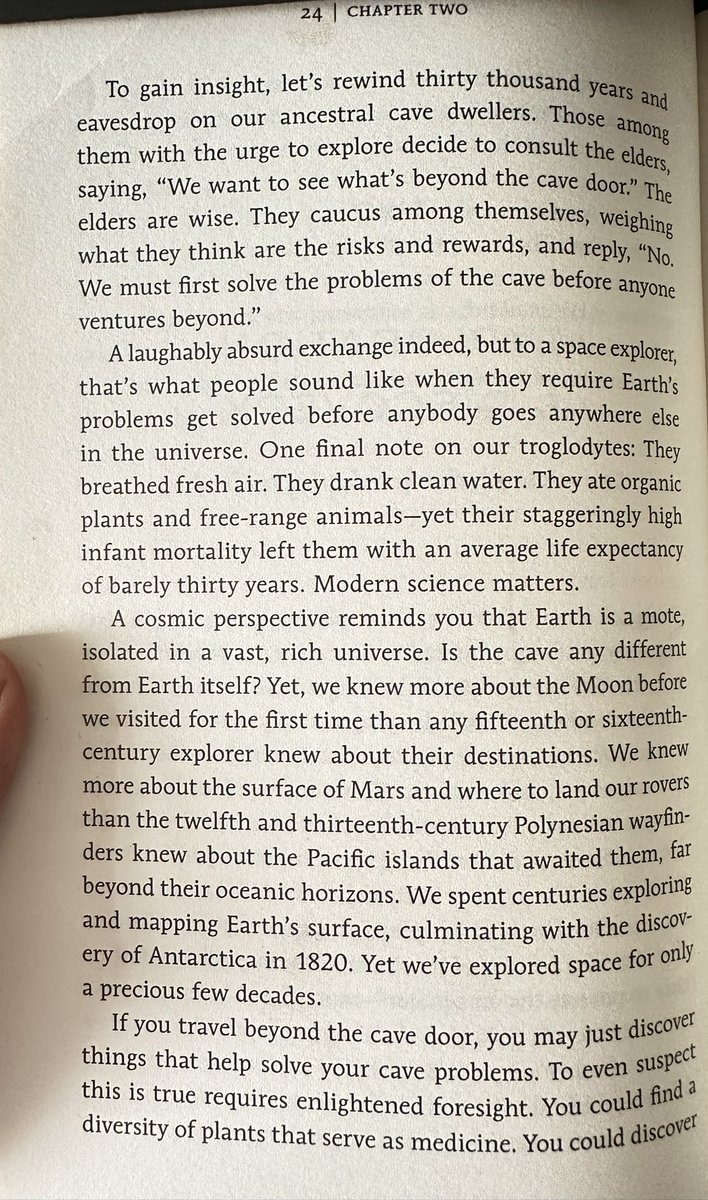 “ඕකට ගිය සල්ලි වලින් බුම්බායි වල දාරාවි මුඩුක්කුවේ ඉන්න පවුල් කීයකට ගෙවල් හදන්න තිබ්බද ?”

There’s no better answer to this question than the following quote from the book “Starry Messenger” by Neil Degrasse 

#Chandrayaan3