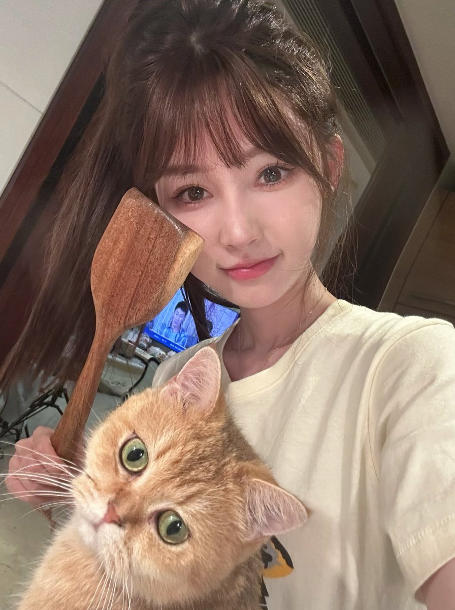 是谁说我又懒又馋的😡
今晚露一手 耳朵麻辣烫 夸我的先吃 https://t.co/zPKOOwVyIE