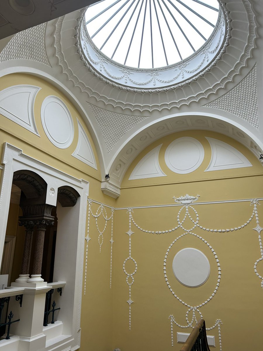 Rheum2improve's tweet photo. Im a bit of a design nerd and had forgotten how beautiful @RCSI is.
Great meeting #entis. Patient centred informed care. https://t.co/CP00w13XfR