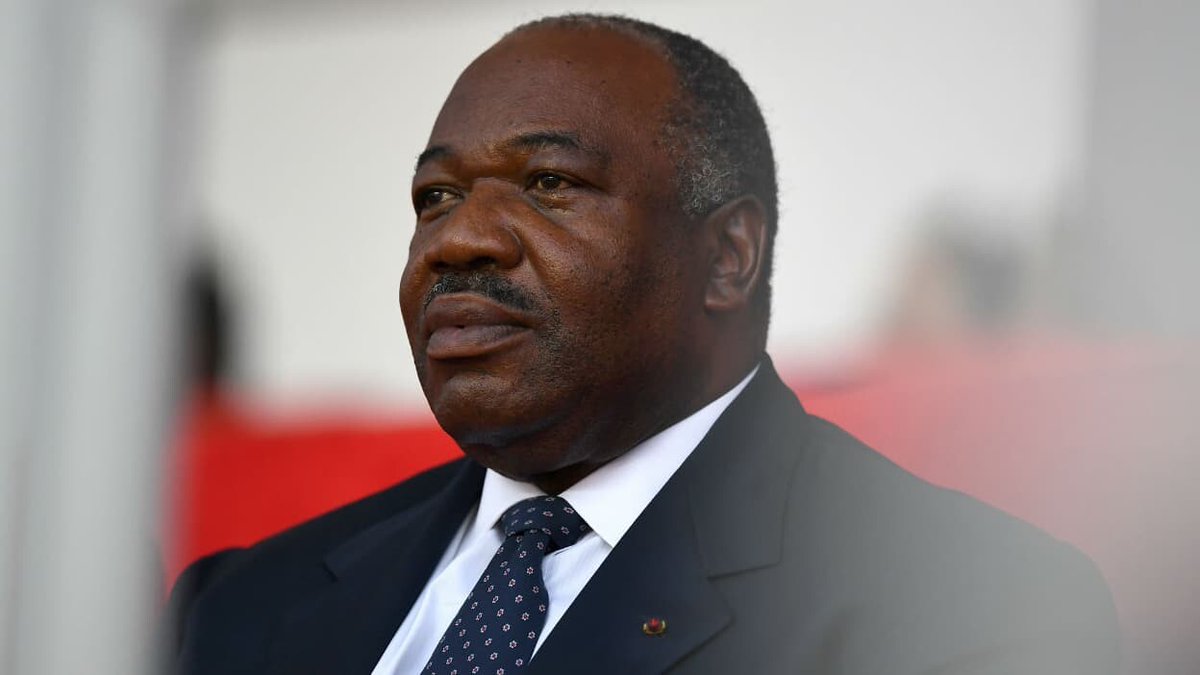 Basse_Rahou93's tweet photo. Faites du bruit pour ce gros voleur ! #GabonLibre https://t.co/NzwS8eZaee