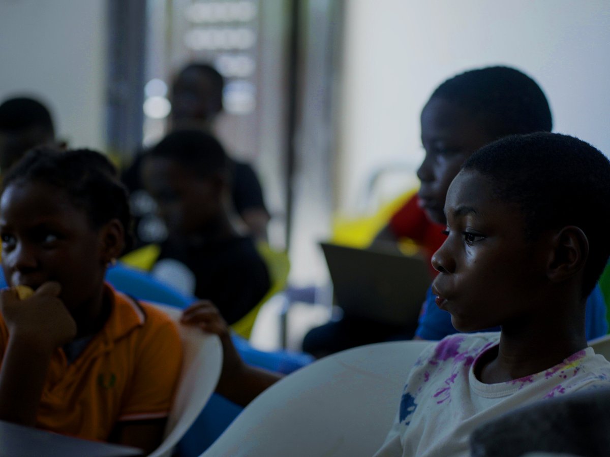 greyhobb's tweet photo. Our kids are leveling up their skills this summer! 👧🏽👦🏻 Our boot camp has been equipping young minds with hands-on learning in design, animation, and web development.
#KidsBootcamp #DigitalSkills #Design #Animation #Coding #FutureInnovators https://t.co/d4dIsdHGJ5