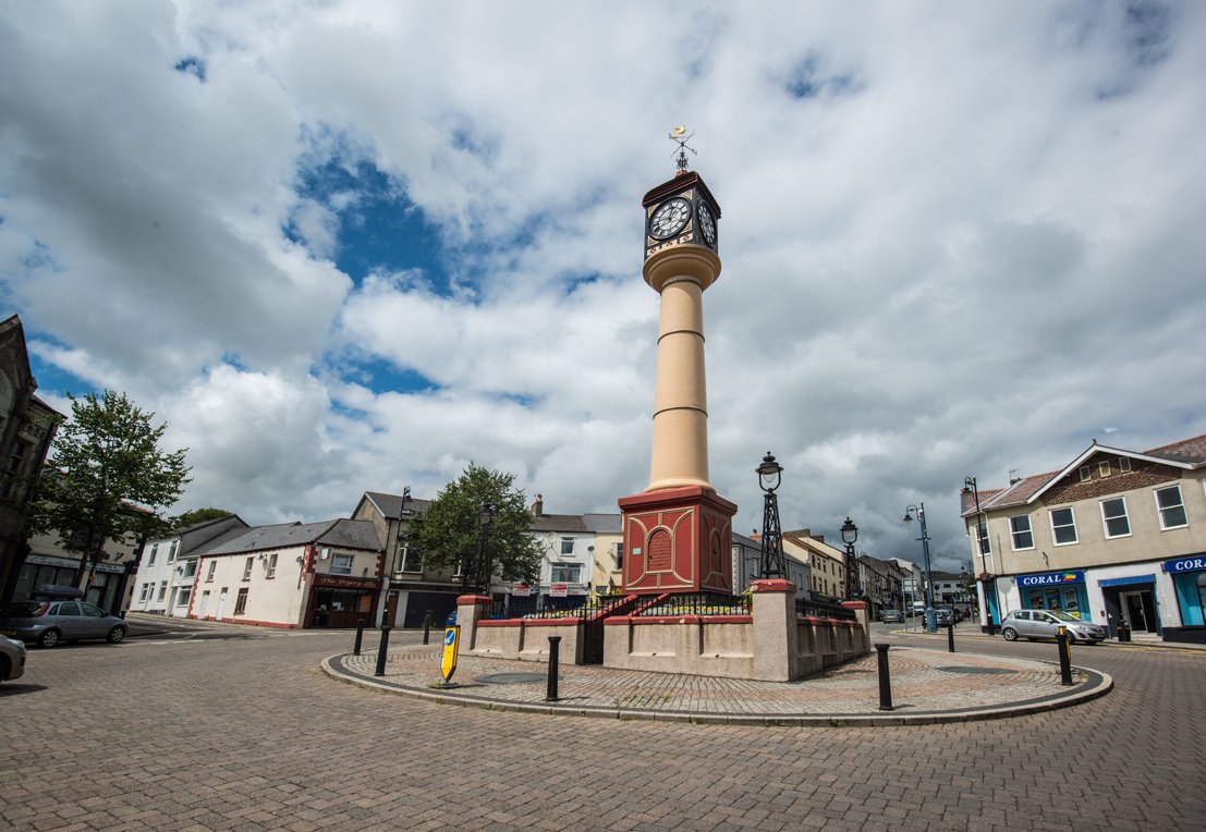 Drysau Agored - ffordd o archwilio treftadaeth Cymru bob mis Medi - mae llawer o eglwysi, adeiladau treftadaeth a gemau cudd ar agor - cymerwch olwg. Mae Cloc Tredegar ar agor ddydd Sadwrn.

southernwales.com/cy/news-blogs/…