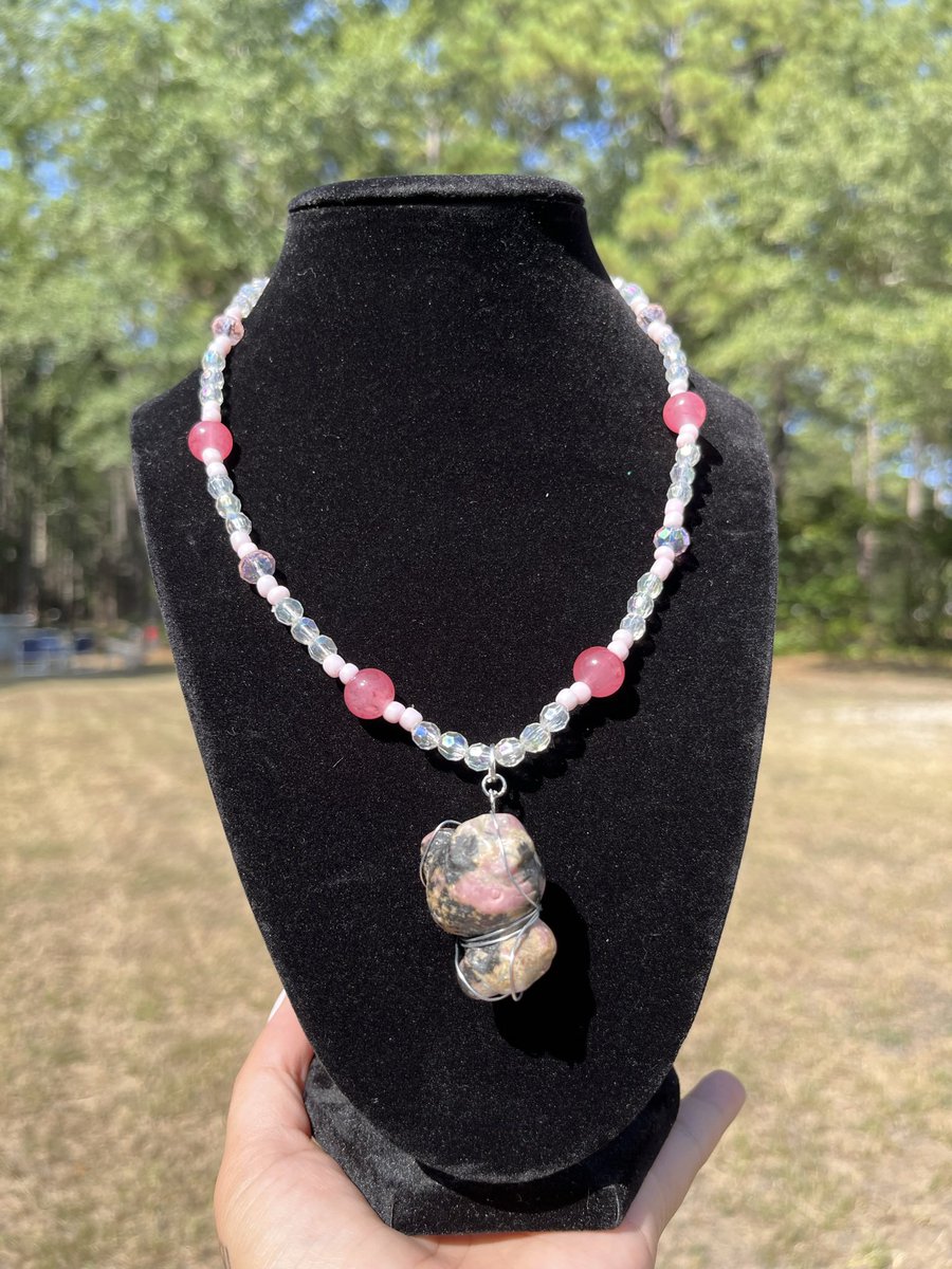 🔆Crystals, Jewelry, Sun catchers🔆
• Blue aragonite $12 each
• Butterfly sun catcher $40
• Hello Kitty moss agate $35
• Hello Kitty Rhodonite $30
🪴Feel free to message me for a custom order!(:
🪴Website link posted below, go check it out pretty please!(: