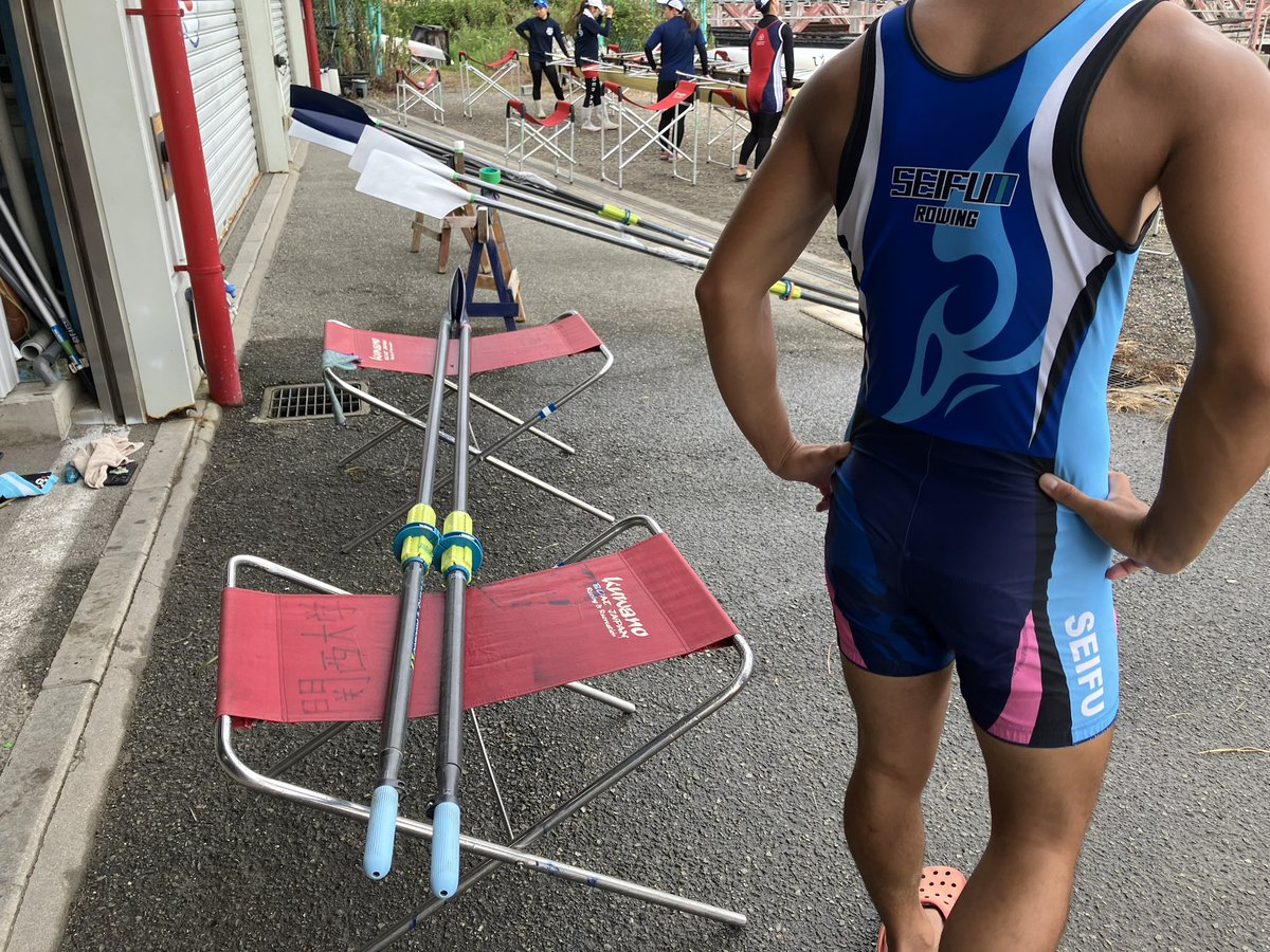 rowinglovers's tweet image. 久しぶりに艇庫に行ってきました！
みんなと話せて楽しかったです。
インカレ前恒例のブレード塗装が懐かしい
みんなインカレ頑張れ！！
