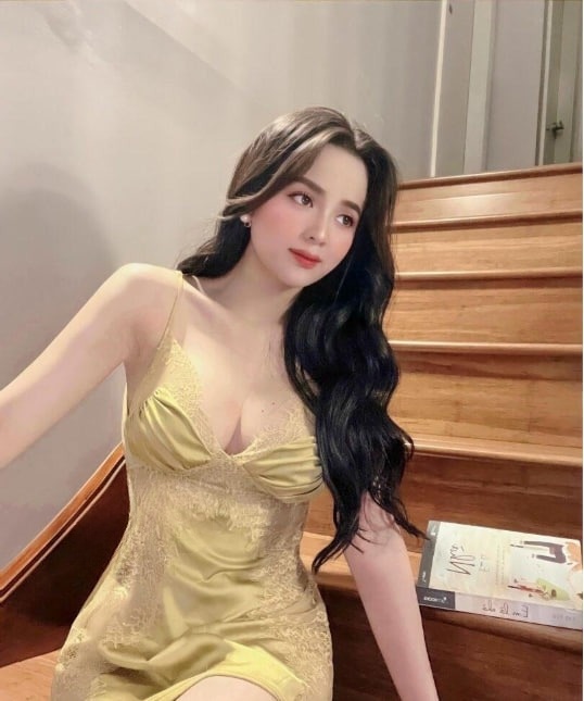kimanhlqp's tweet photo. #lankwaifong #lanquephuong 

7⃣ Hằng Gucci 
- Single Mom đến từ Cần Thơ sinh năm 1992

#sugarbaby #hotgirl https://t.co/TqsxXB4o2w