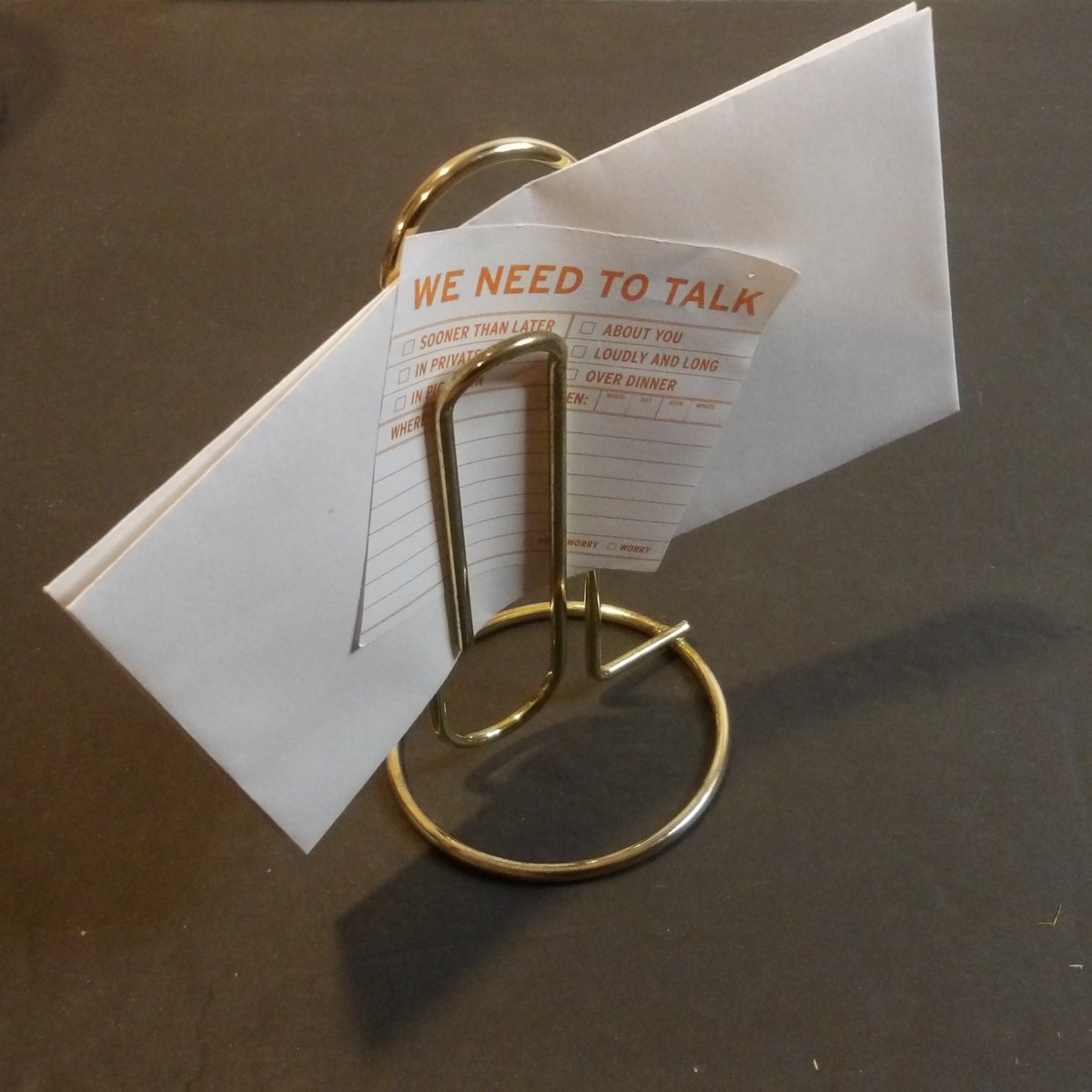 cottagebird's tweet photo. #1970s Giant Brass Paper Clip Note Holder/Photo Display #deskorganizer #retro #officesupplies – less than $25, with free shipping! Click now to make it yours https://t.co/ZqJu0qZX1H from @cottagebird via #etsy https://t.co/aLdWf3lXTN
