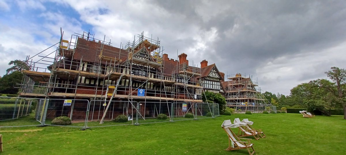 Work to repair the timber frame @NTWightwick is progressing. Thanks to a MEND grant from @ace_national  on behalf of @DCMS, this project will safeguard the manor and its renowned Arts & Crafts collection, for future generations👉bit.ly/3pwAUPb #ntmidlands #nationaltrust