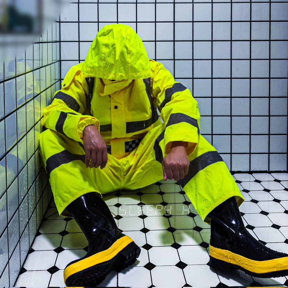 Sleepy H tweet media