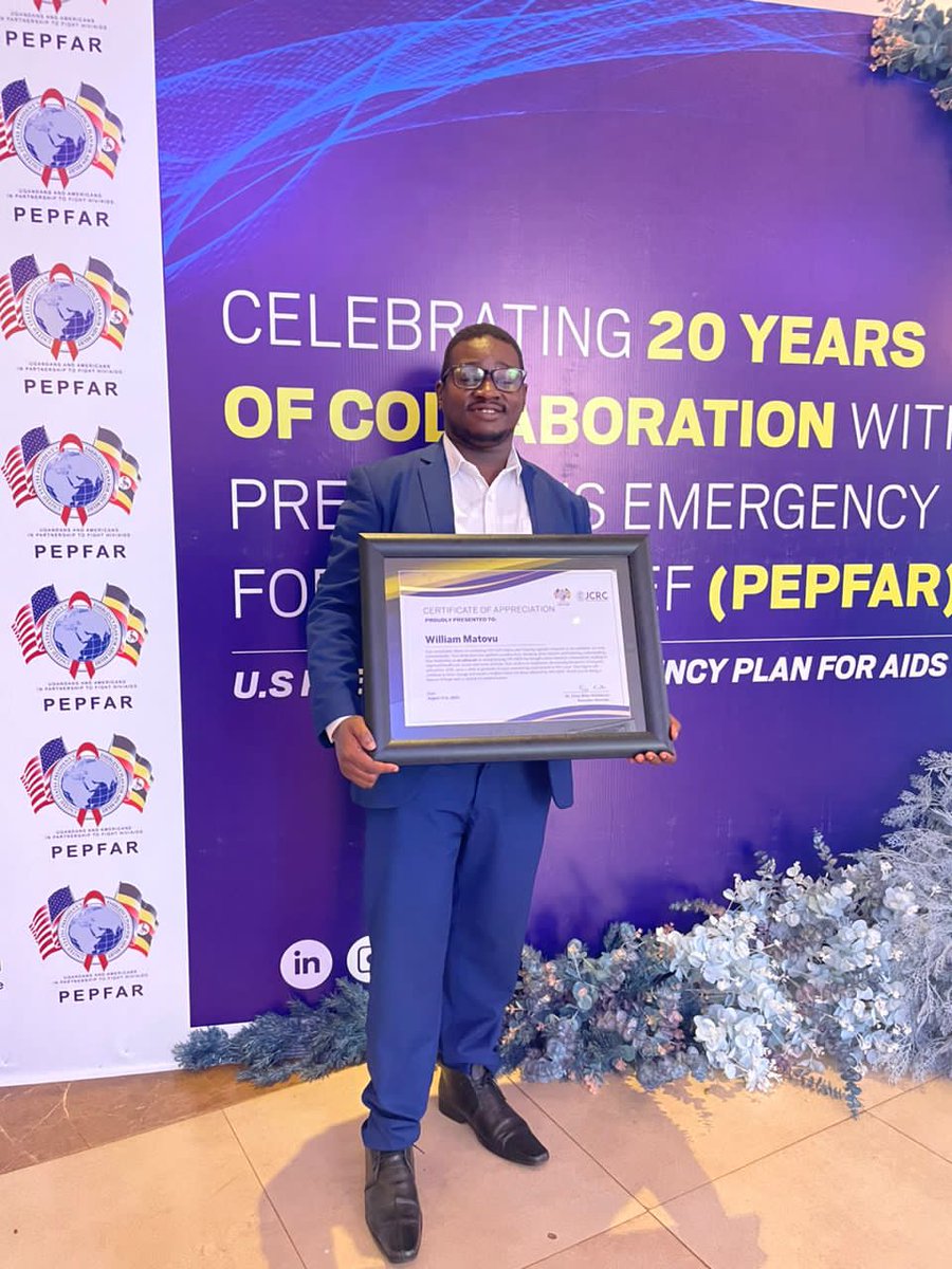 Today I have been awarded a certificate of Appreciation by my ART clinic (@jcrc_official1 ) during the celebration of 20yrs btn @PEPFAR and @jcrc_official1. I'm so grateful for this achievement. Thanks @jcrc_official1 for recognizing my work #UequalsU #JCRCAT30