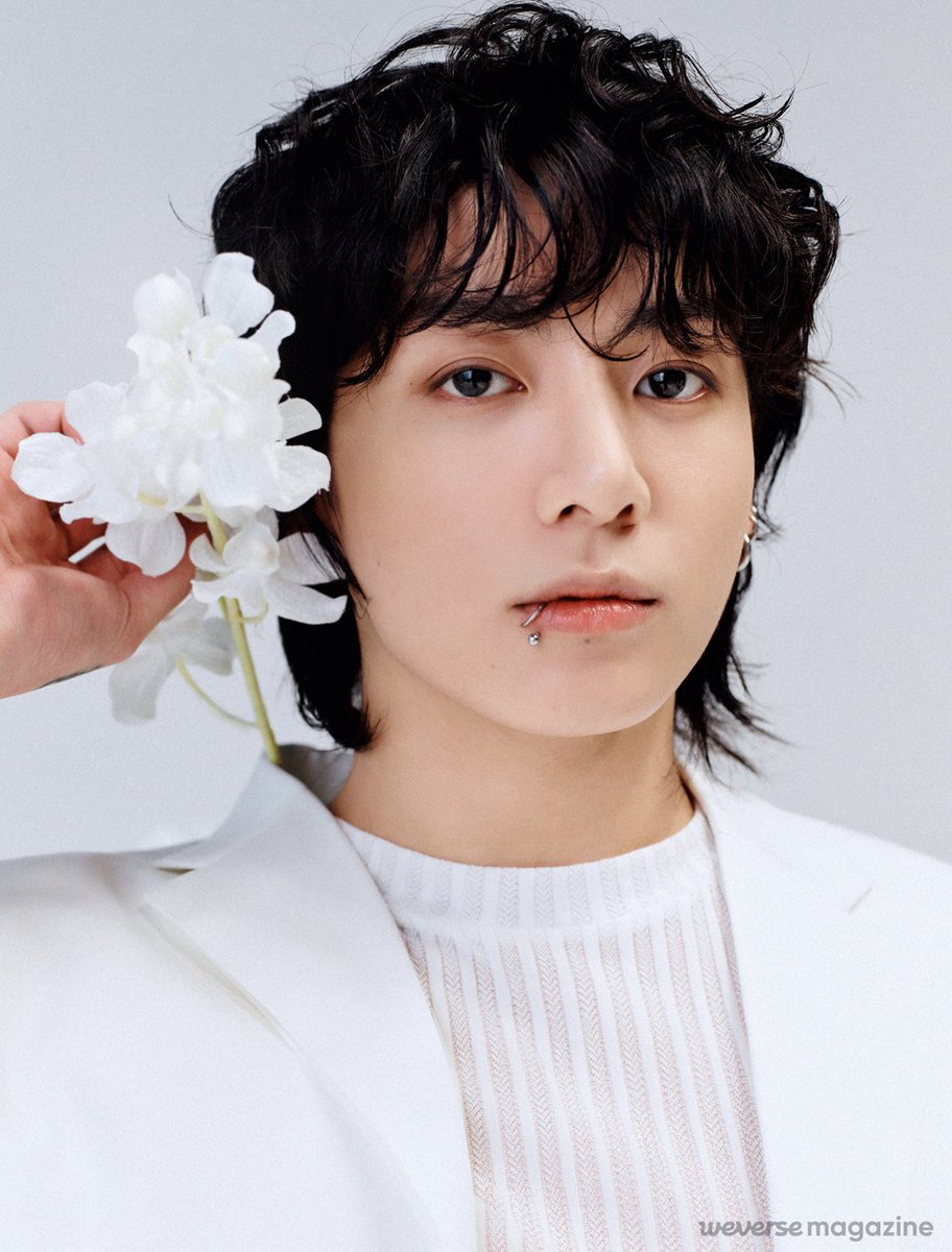 Happy birthday Jungkookie 🎉🎊 🥳 Mong rằng hạnh phúc và niềm vui sẽ luôn đến bên anh mỗi ngày 💜 Tuổi mới luôn tỏa sáng rực rỡ, thành công và bình an anh nhé 🥰

#GiantPopStarJKDay
#OurBestFriendJungkook
#WithJKEveryday
#No1SingerJungkook
#OurForeverArtistJK