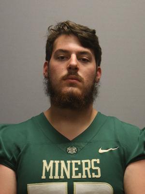 mtz_football's tweet photo. Good luck to all the former Mt. Zion players that kickoff their college seasons this weekend:.    Josh England - Missouri S&amp;T, Mason McNeill - University of Chicago, Jonathan Oliger - Rose Hulman Institute of Technology https://t.co/IH8LE7FBAX
