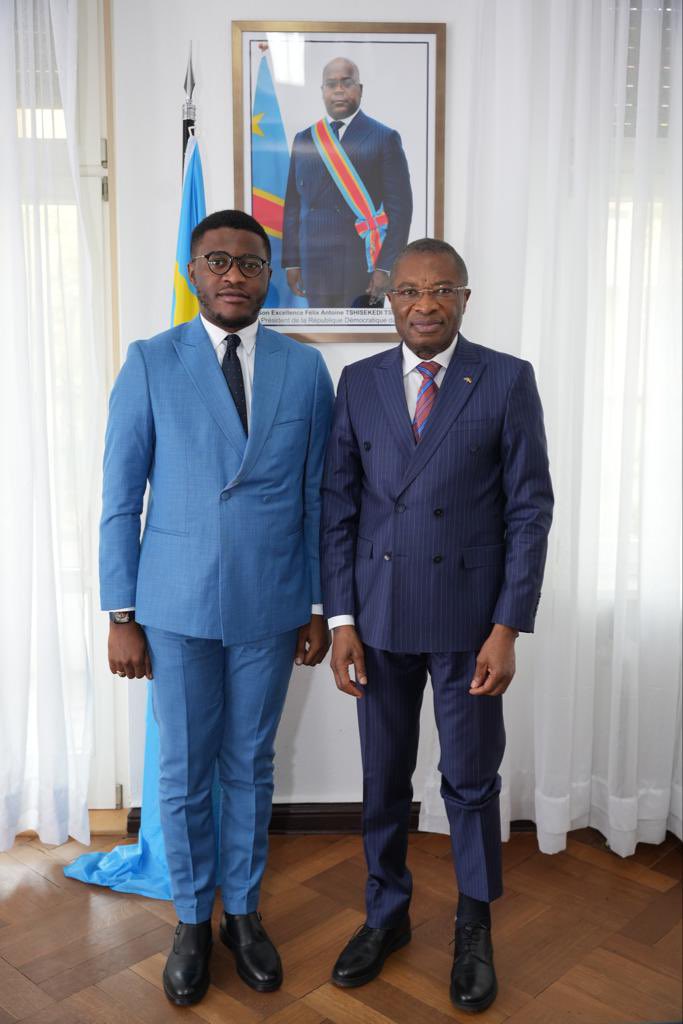 DRCinGermany's tweet photo. L’Ambassade a eu le plaisir d’accueillir Nathan Lokwa nouveau diplomate accrédité auprès de la République Fédérale d’Allemagne. Les équipes de l’Ambassade lui suite plein de réussite dans cette nouvelle aventure

@Nl4Nathan https://t.co/LE0vNVeuR9