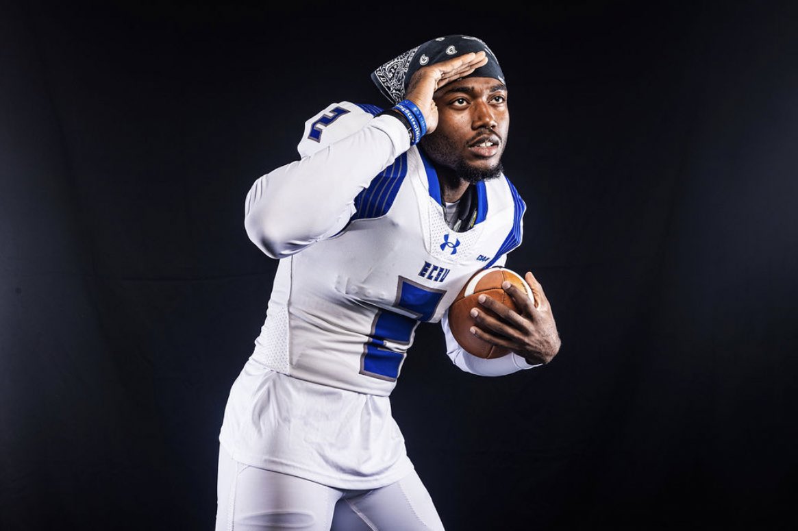 CoachFinnin's tweet photo. Senior WR from Havelock, NC

6’3 220

#2 Quinzel Lockhart
@saucyy6 https://t.co/sfSc9gXqZj