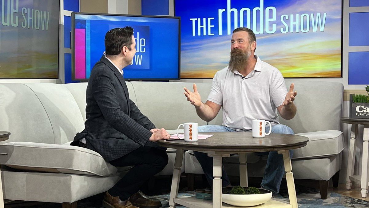 Win a chance to meet <a href="/TomBrady/">Tom Brady</a>
from The <a href="/LightFoundation/">Light Foundation</a>! Matt Light joined <a href="/BrendanKirbyTV/">Brendan Kirby</a> on the show today with details:  wpri.com/rhode-show/win…