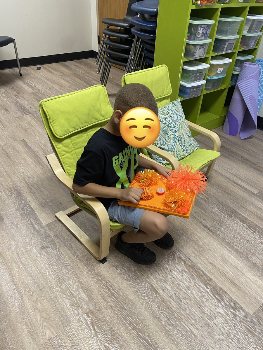 Ruiz_AKN's tweet photo. After 10 minutes of being in the reset room, students use sensory boards as they reflect on their actions &amp; emotions! #soaringhighertogether #buildingbettertogether #RISDbelieves @AikinEagles @ACongdonedu https://t.co/XUkQpJoI2Q
