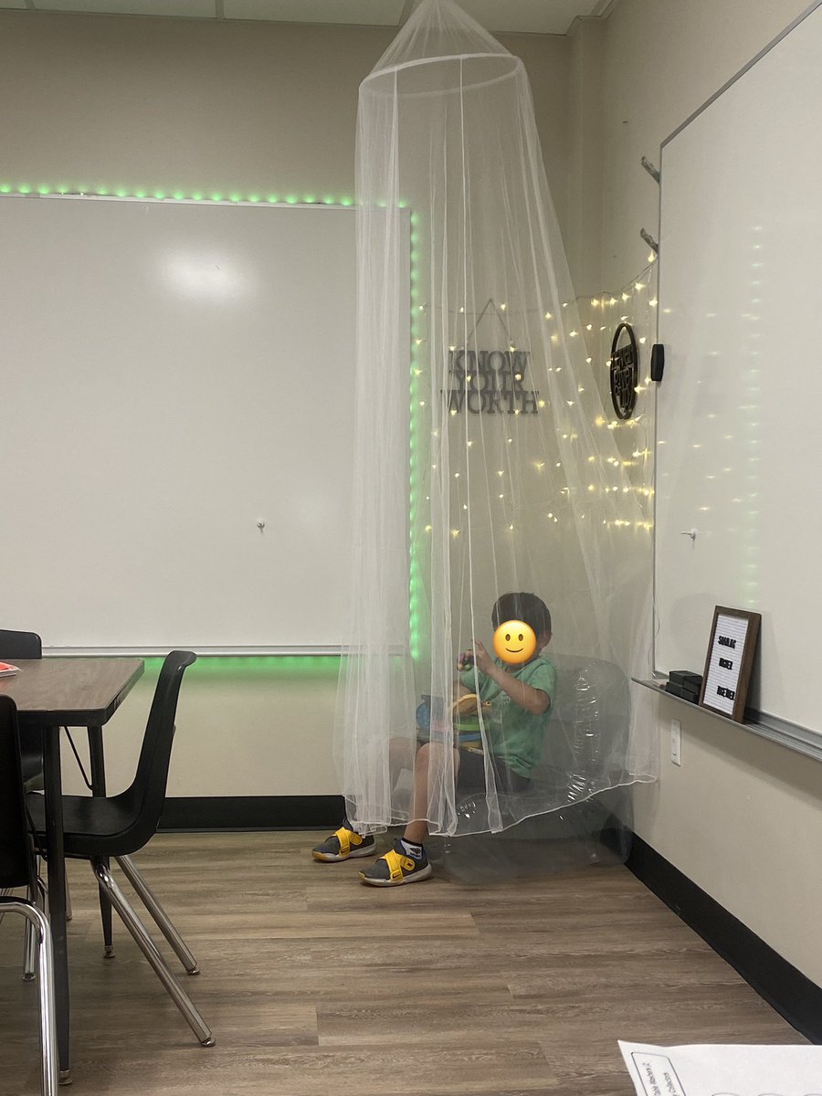 Ruiz_AKN's tweet photo. After 10 minutes of being in the reset room, students use sensory boards as they reflect on their actions &amp; emotions! #soaringhighertogether #buildingbettertogether #RISDbelieves @AikinEagles @ACongdonedu https://t.co/XUkQpJoI2Q