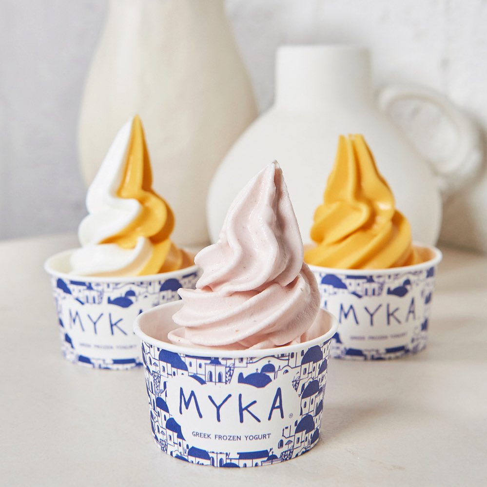 GastroMadrid_'s tweet photo. ¡Disfruta de lo que queda de verano en #Myka! 🍦🍨
Sumérgete en un mundo de delicias refrescantes en la heladería #Myka. Si eres un amante de los sabores únicos y la calidad excepcional, este es tu destino definitivo, ya que crean experiencias culinarias inolvidables y cada cucharada es un viaje sensorial que te transportará a un universo de sabores exquisitos 🌟
Utilizan productos frescos y auténticos para dar vida a los sabores más intensos y auténticos. Frutas jugosas, cacaos exquisitos, nueces crujientes y más, todo cuidadosamente seleccionado para un placer sin igual en cada bocado. ¿A qué estás esperando para probarlo? 😍😍
Infórmate más al respecto y sobre más heladerías en el artículo de nuestra web 👇
https://t.co/T6ZEmm0qUh
#gastromadrid #gastro #madrid #gastronomia #helados #helado #heladeria #heladerias #heladeriamadrid #heladeriasmadrid #heladeriademadrid #heladeriasdemadrid #producto #calidad #top #gourmet #summer #verano #planazo #planazogm #plan #escapadapormadrid #salirpormadrid