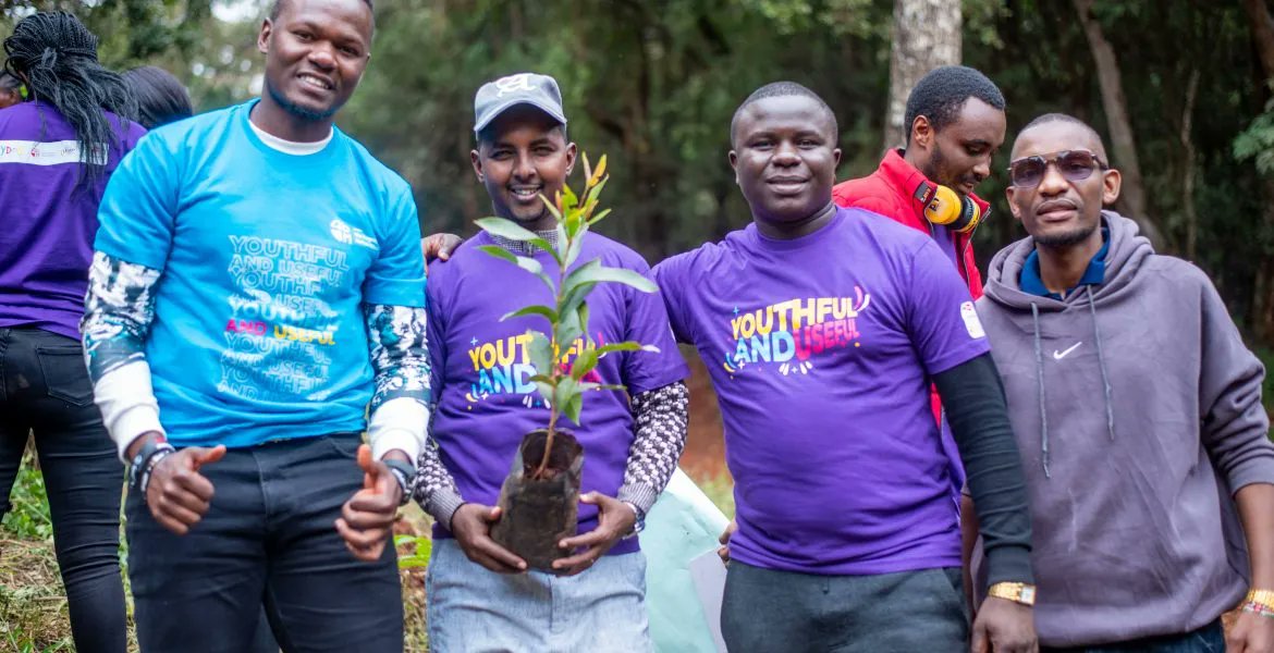 4gottenbottomillions tweet media