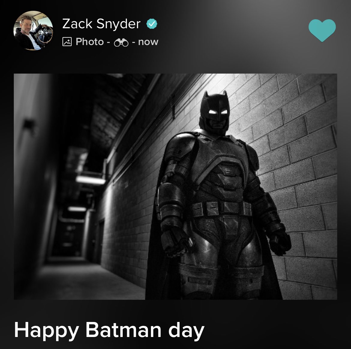 callouswayne's tweet photo. waiting for him to drop another spectacular batfleck image on my birthday aka batman day https://t.co/RGzPJeLfWN