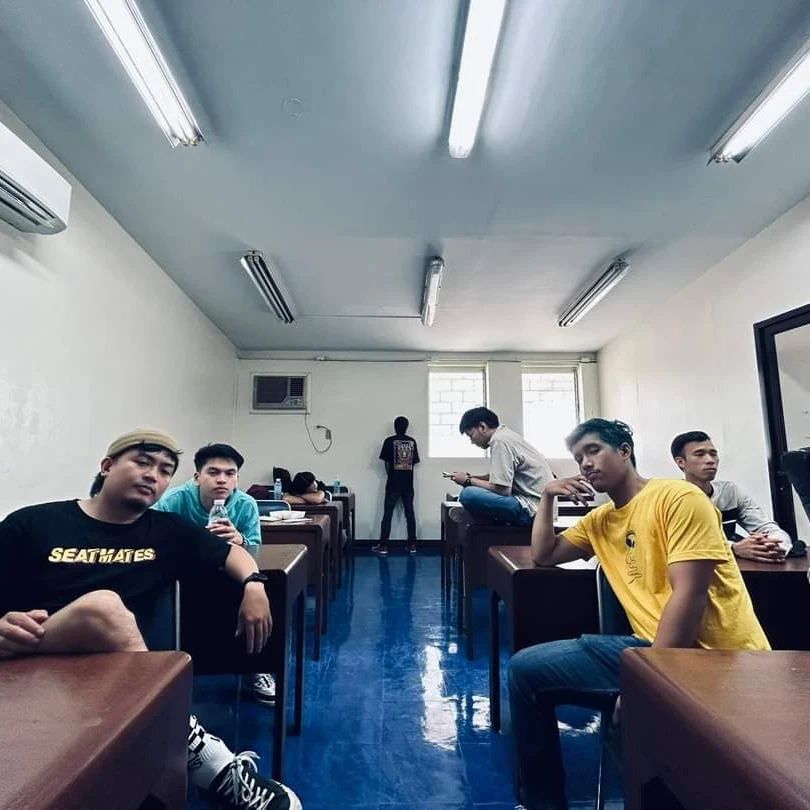 Tagal dumating ni Ma’am !! Salamat
Ateneo de Manila University !!
Solid nyo !!