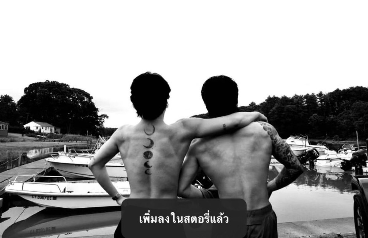 puu_aakk's tweet photo. กรี๊ดจนข้างห้องด่า #กุกมิน https://t.co/IoM640UyIj