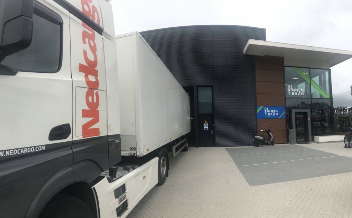 On the road.. en natuurlijk een van onze partners tegenkomen .. 
<a href="/Nedcargo/">Nedcargo</a> 
<a href="/debinnenbaan/">debinnenbaan</a>