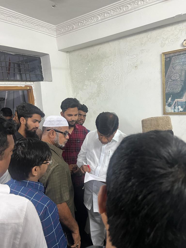 JNTUHR18's tweet photo. Shri @vinodboianpalli sir spoke to Jntuh officials Registrar sir 
Shri Manzoor sir regarding this issue of subject exemption and garce marks in details you can listen the recording of this video.@KTRBRS https://t.co/OJeElhmMvd