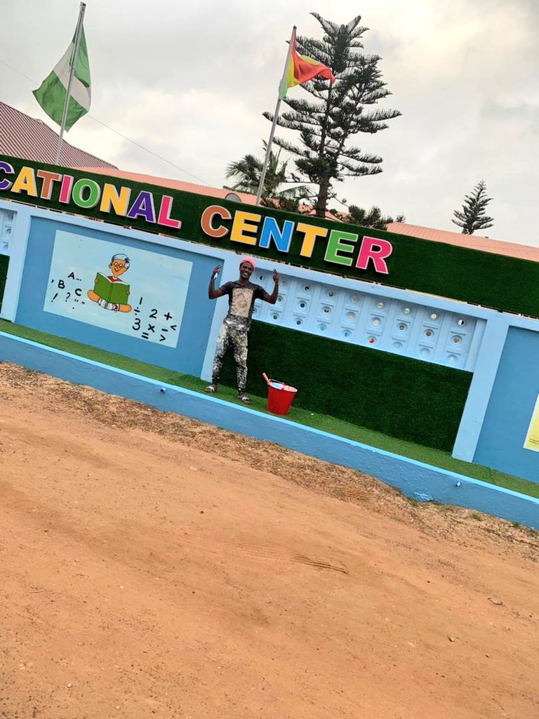 derealarrowman's tweet photo. For ur interior and exterior painting and designs call for ur service 0246685574/0275982900...
Share my hustle🙏 https://t.co/Gx6wTy0Xo0