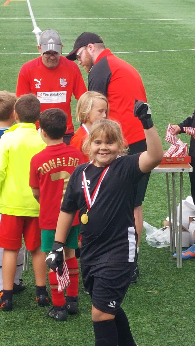 BandPCommunity's tweet photo. A big smile from Ruth during our Soccer Camp Presentation 😁💪

Keep an eye out for our October dates 🔴⚪️🔴⚪️

#BowersCommunity #BowersFamily #Basildon https://t.co/69vMqtA3kv