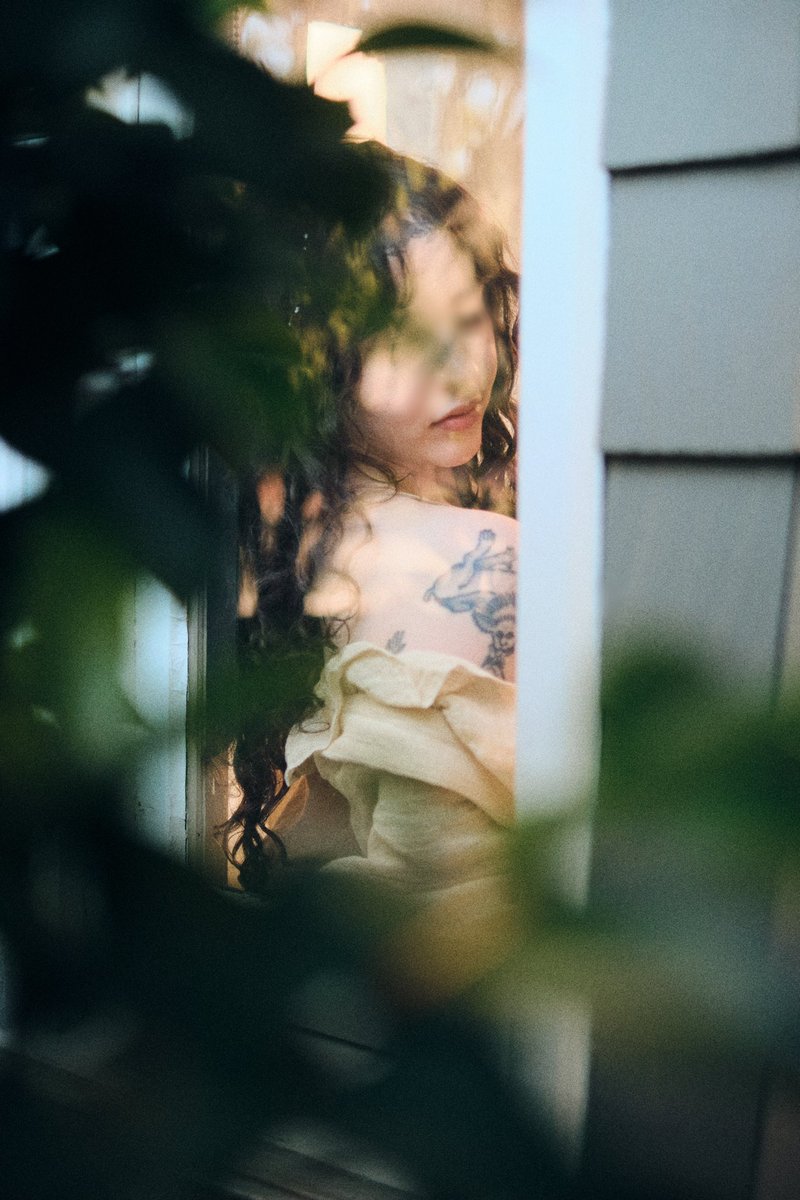 ailalear's tweet photo. parting glass https://t.co/TMkZM2jNzZ